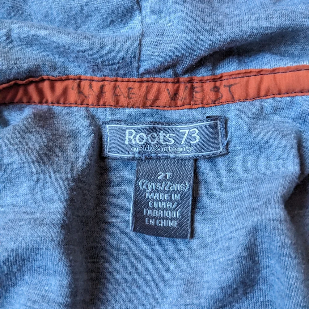 Roots Full Zip jacket size 2t